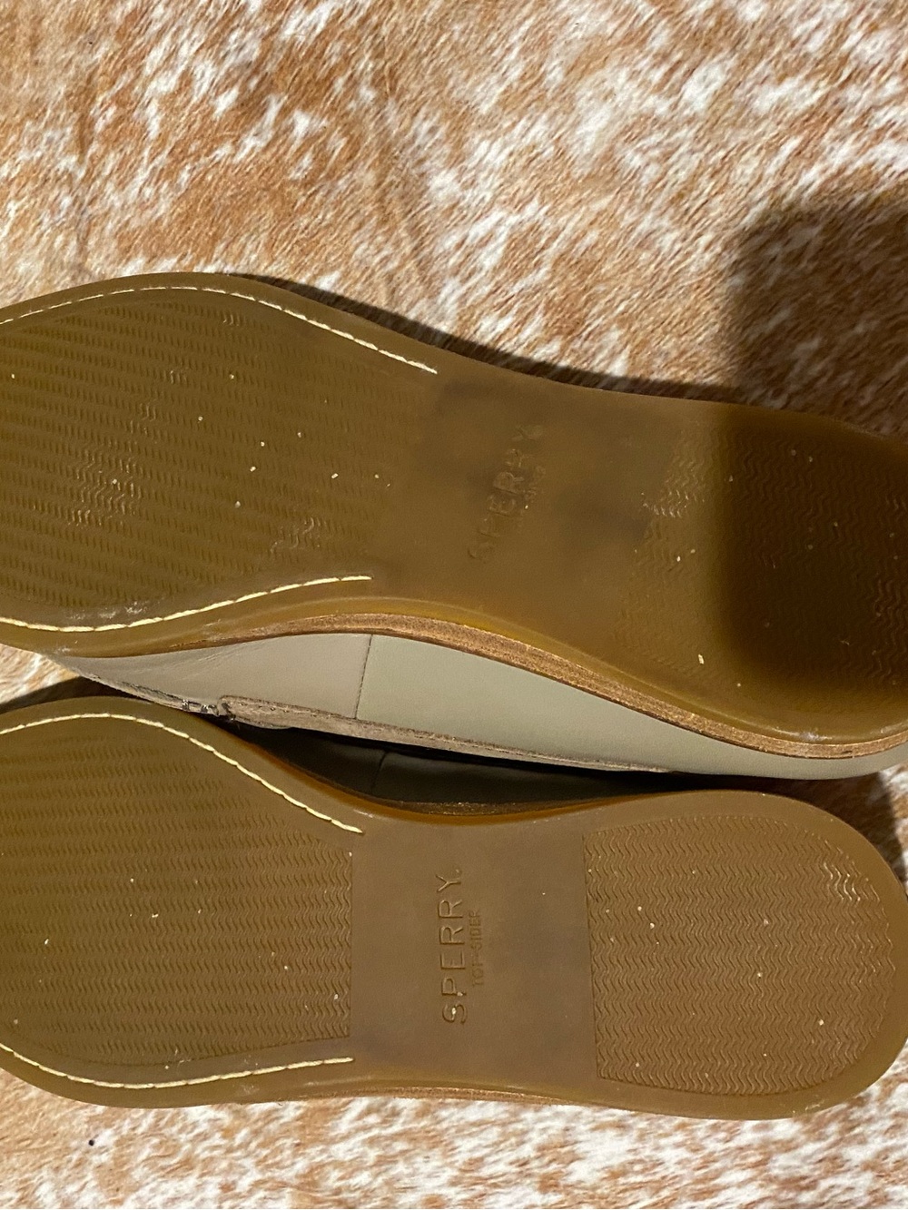 Sperry Women’s Saybrook Slip-On Loafers in light brown - Picture 4 of 5
